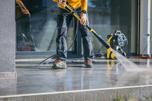 Best Warehouse Cleaning  in Breckenridge, MI